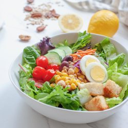 Market Fresh - Make your own fresh & healthy salad.