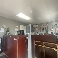 Tri Auto - Waiting front desk