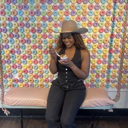Me and my Queen Bee Ice Cream Swirl Me and my Queen Bee Ice Cream Swirl