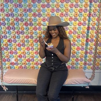 Wanna Spoon Cereal Bar - Me and my Queen Bee Ice Cream Swirl - Coffee & Tea Near Me - Nashville, Tennessee Wanna Spoon Cereal Bar - Me and my Queen Bee Ice Cream Swirl - Coffee & Tea Near Me - Nashville, Tennessee