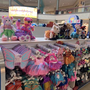 BUILD-A-BEAR WORKSHOP - 10 Photos - Toy 