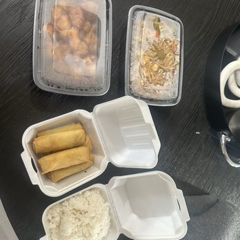 Authentic Thai Kitchen - Egg Rolls - Thai Near Me - Phoenix, Arizona
