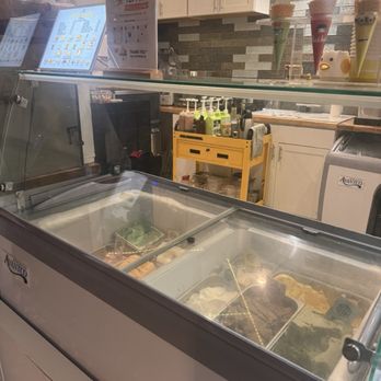 Bin Bong - Ice cream - Coffee & Tea Near Me - Orlando, Florida