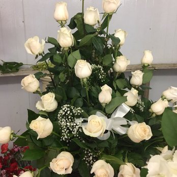 Daisy's Flowers - White rose arrangement $65 - Florists Near Me - Long Beach, California Daisy's Flowers - White rose arrangement $65 - Florists Near Me - Long Beach, California