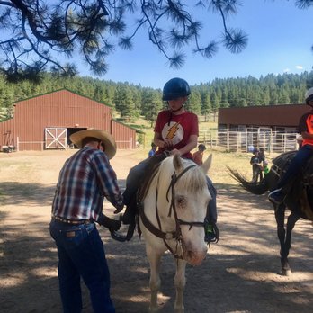 Diamond Hitch Stables - Horseback Riding Near Me - Pagosa Springs, Colorado Diamond Hitch Stables - Horseback Riding Near Me - Pagosa Springs, Colorado