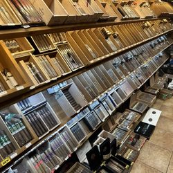 Mane Street Cigar & Lounge - Massive collection