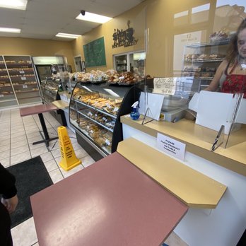 Winfield Bakery - a woman standing at the counter - Bakeries Near Me - Lake Country, British Columbia Winfield Bakery - a woman standing at the counter - Bakeries Near Me - Lake Country, British Columbia