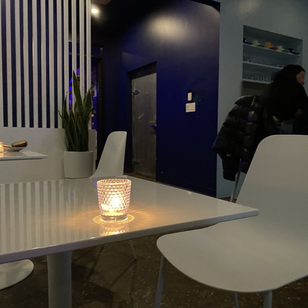 Dayglow - Night indoor vibe - Coffee & Tea Near Me - Brooklyn, New York