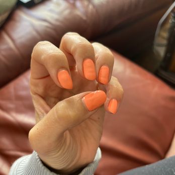 Lush Nail Bar Atlantic - Bubbled thick gel - Nail Salons Near Me - Atlanta, Georgia