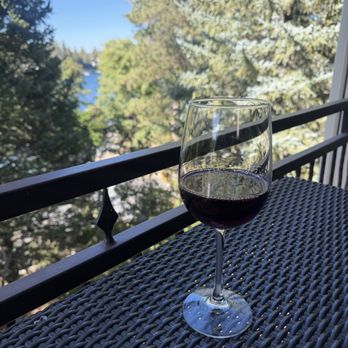 Lake Arrowhead Resort & Spa - Patio view, scenic suite - Resorts Near Me - Lake Arrowhead, California Lake Arrowhead Resort & Spa - Patio view, scenic suite - Resorts Near Me - Lake Arrowhead, California