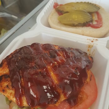 Chef In A Box - BBQ grilled chicken burger - Food Trucks Near Me