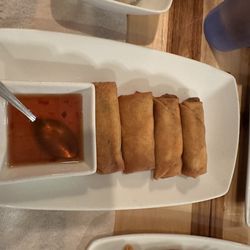 Benjarong - Spring Rolls