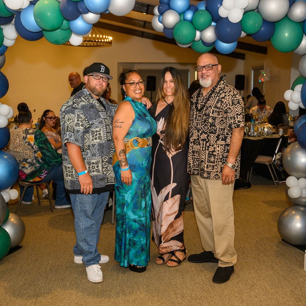 Balloon Guru - Entryway to main banquet hall. - Balloon Services Near Me - San Diego, California Balloon Guru - Entryway to main banquet hall. - Balloon Services Near Me - San Diego, California