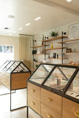 Serra Dispensary by null