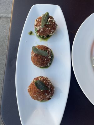 Florio Bar & Cafe by null