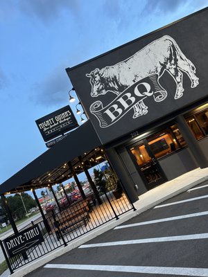 Mighty Quinn’s Barbeque by null