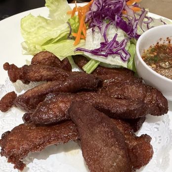 Jaopaya Thai Restaurant - Thai Near Me - Reseda, California