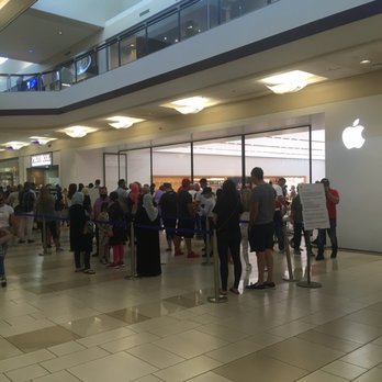 Apple Orland Square Mall - Waiting. - Computers Near Me - Orland Park, Illinois Apple Orland Square Mall - Waiting. - Computers Near Me - Orland Park, Illinois