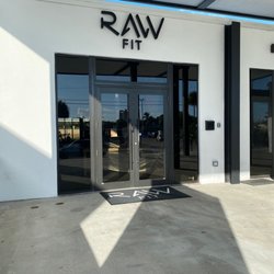 Raw fit Miami - Main entrance