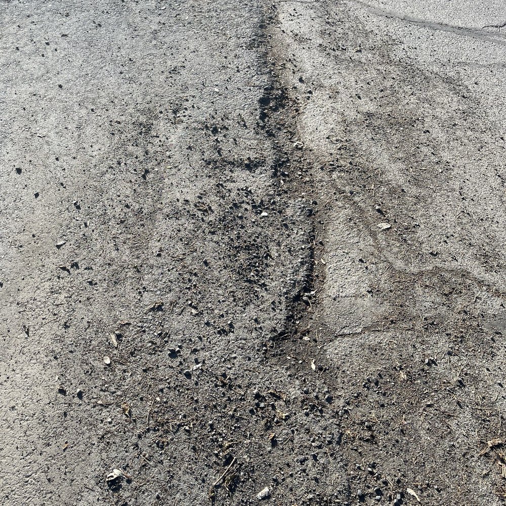 Ocho 5 Builders - Edge of asphalt along street - Electricians Near Me Ocho 5 Builders - Edge of asphalt along street - Electricians Near Me