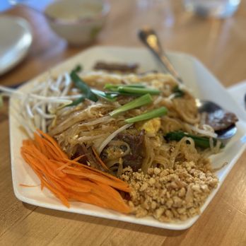 Luck Gai Cafe - Beef pad Thai. My kids loved it! - Chicken Shop Near Me - Anaheim, California