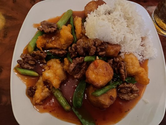 Confucius Chinese Cuisine by null