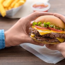 Shake Shack Westfield Stratford - Shack burger