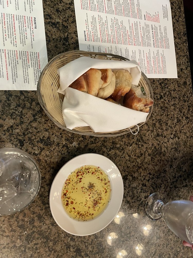 Social spots from Basta Pasta