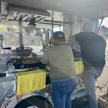 Churros Guerrero Cart - Fresh to order - Desserts Near Me - Oakland, California