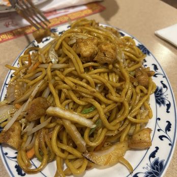 Eastside Chef - Chow mein - Chinese Near Me - West Sacramento, California