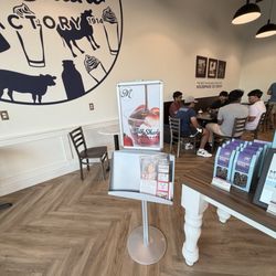 MilkShake Factory South Forsyth - Dining
