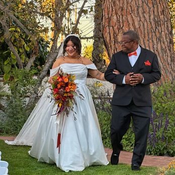 Rose Flowers - Bridal Bouquet - Florists Near Me - Santa Ana, California Rose Flowers - Bridal Bouquet - Florists Near Me - Santa Ana, California