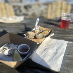 Oysterville Sea Farms - Steamed clams and fresh oysters!