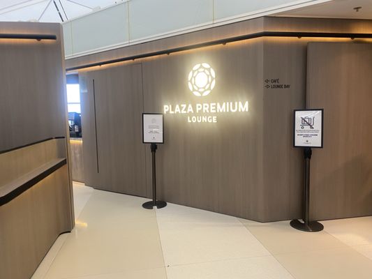 Chase Sapphire Lounge by The Club HKG by null