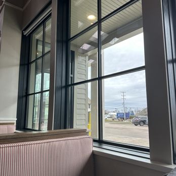 JT Commons - Pizza Near Me - Middletown, Rhode Island