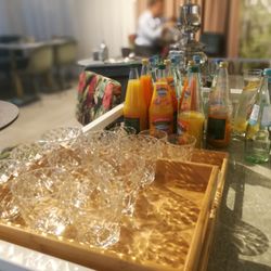 Hotel Restaurant Rad - Das hervorragend ausgestattete Frühstücksbuffet bietet Kaffeespezialitäten aus dem Automaten und frische Eierspeisen auf Wunsch