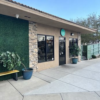 Horizon Shine - Front of TCC - Coffee & Tea Near Me - Henderson, Nevada