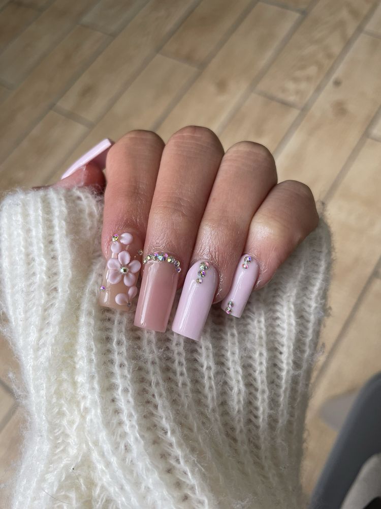 NV Nails & Spa
