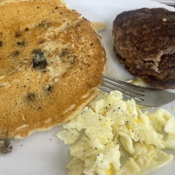 Dimitri's Corner Restaurant - "Fancy" blueberry pancakes, egg whites and sausage Patties. - Breakfast & Brunch Near Me - Wellington, Ohio Dimitri's Corner Restaurant - "Fancy" blueberry pancakes, egg whites and sausage Patties. - Breakfast & Brunch Near Me - Wellington, Ohio