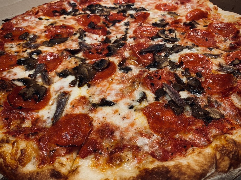 NOCE’S PIZZERIA Updated September 2024 92 Photos & 140 Reviews