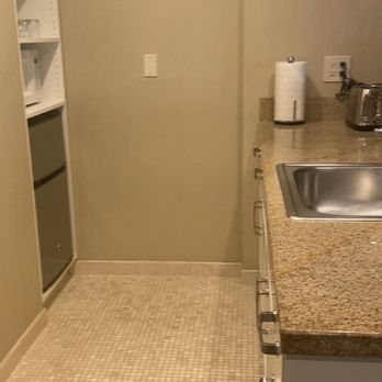 Bahia Resort Hotel - Kitchen area - San Diego, CA