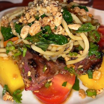 Houston's Restaurant - Thai Steak & Noodle Salad - New American Near Me - Boca Raton, Florida Houston's Restaurant - Thai Steak & Noodle Salad - New American Near Me - Boca Raton, Florida