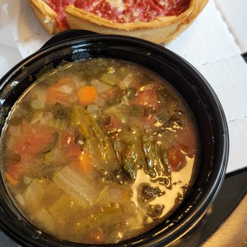 Giordano's - Minestrone soup and 7 inch cheese pizza - Pizza Near Me - Chicago, Illinois