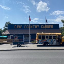 Cave Country Canoes