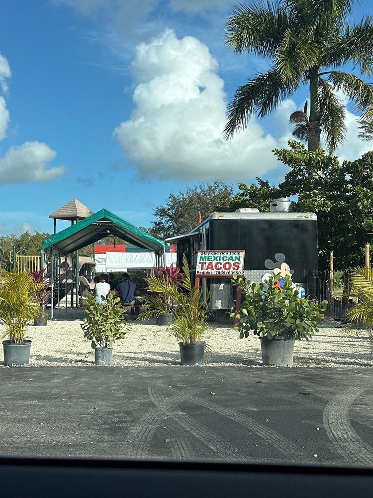 Taqueria Hay Que Ricotaco