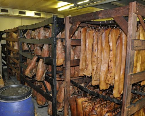Benton's Smoky Mountain Country Hams & Bacon by null