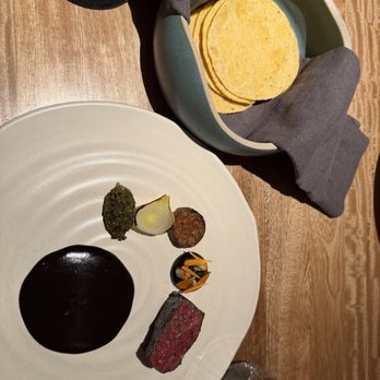 Quintonil - Chichilo negro, rib eye, charred pico de gallo and huitlacoche - Mexican Near Me - Ciudad de México, DIF