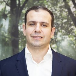 Smile Makeover of LA - Dr Sahakyan