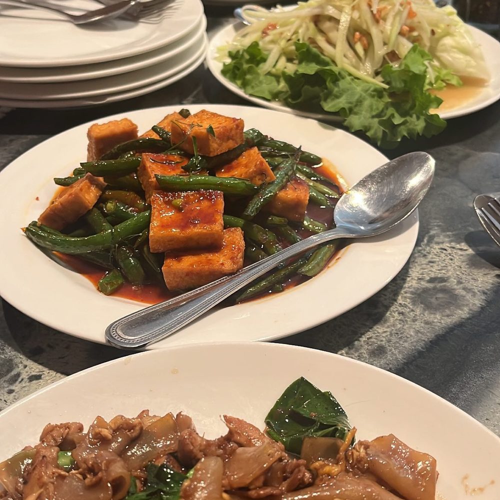Tantawan Thai Kitchen - papaya salad, prik king with tofu (so good), and pad see ew. pad kee mao all the way in the back - Thai Near Me - West Covina, California Tantawan Thai Kitchen - papaya salad, prik king with tofu (so good), and pad see ew. pad kee mao all the way in the back - Thai Near Me - West Covina, California