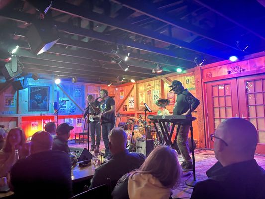 Daryl's House Restaurant & Live Music Club by null